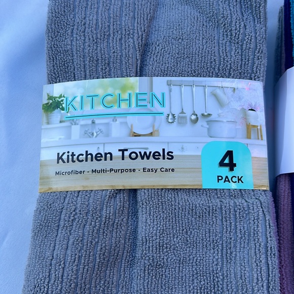 NEW Microfiber Towels 8 Total - Picture 2 of 3